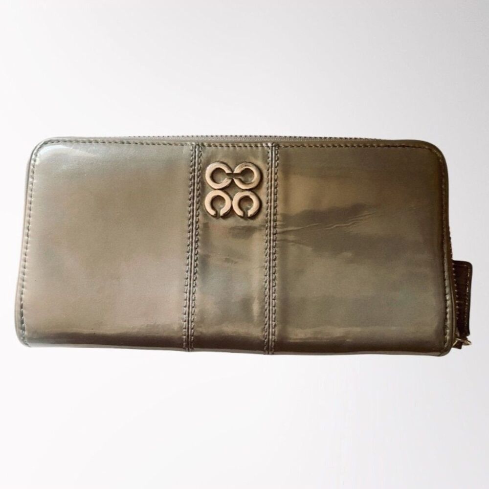 Vintage Coach Julia Patent Leather Taupe Zip Around Accordion Wallet Signature